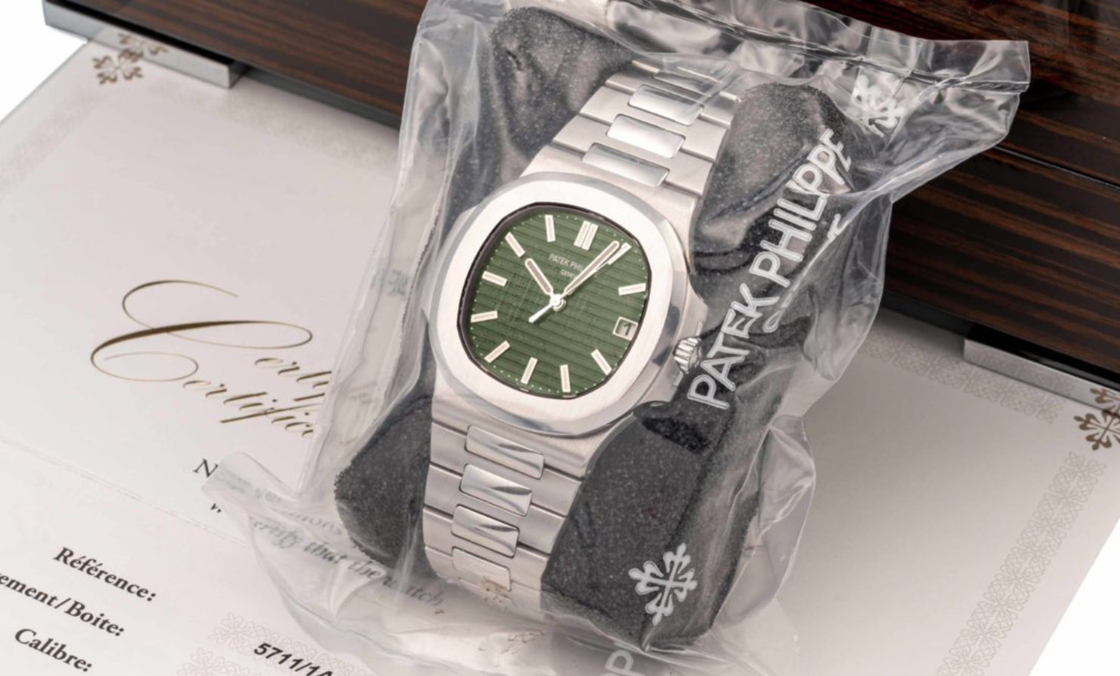 PATEK PHILIPPE - NAUTILUS - 5711/1A-014 - 百達翡麗Nautilus 5711綠面首次登上拍賣，「單封Sealed」定價11倍落槌拍出