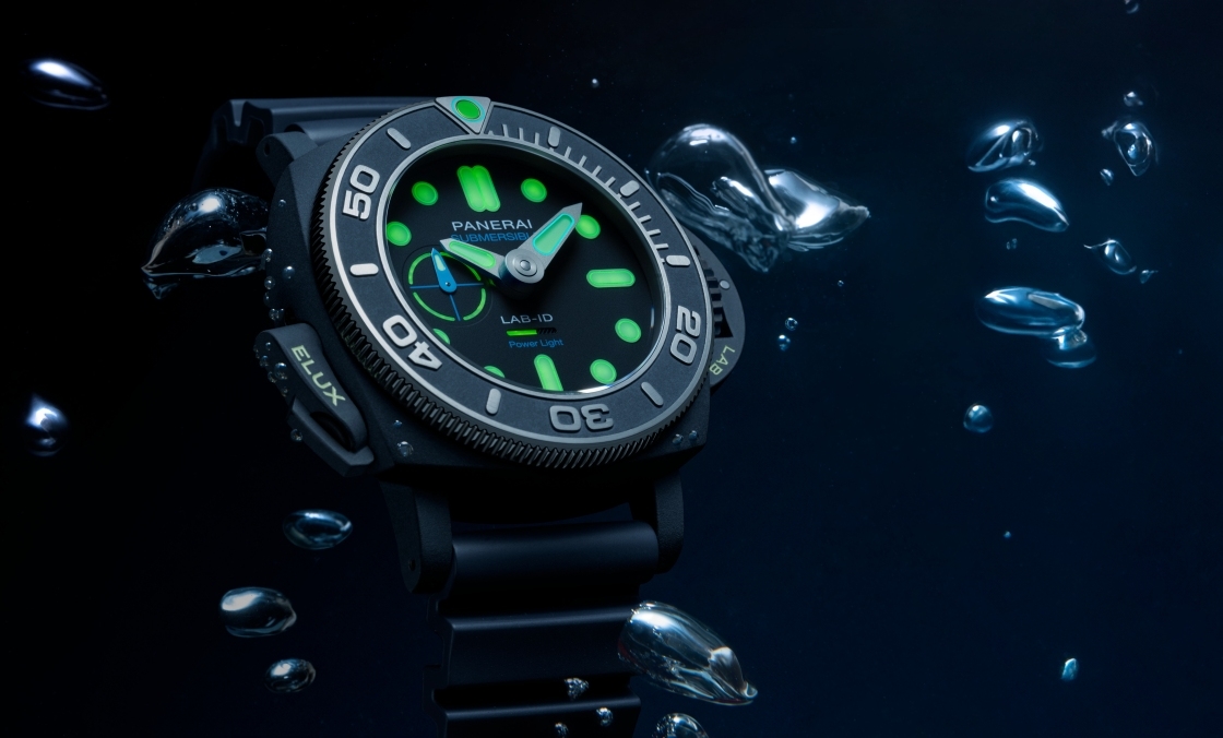 PANERAI - SUBMERSIBLE - PAM01800 - 一按即亮，機械錶夜光新境界｜PANERAI全新Submersible Elux LAB-ID PAM01800腕錶