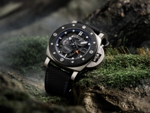 戴上PAM01670 ，探索不丹｜Panerai Submersible GMT Mike Horn鈦金屬體驗版腕錶-PAM01670 