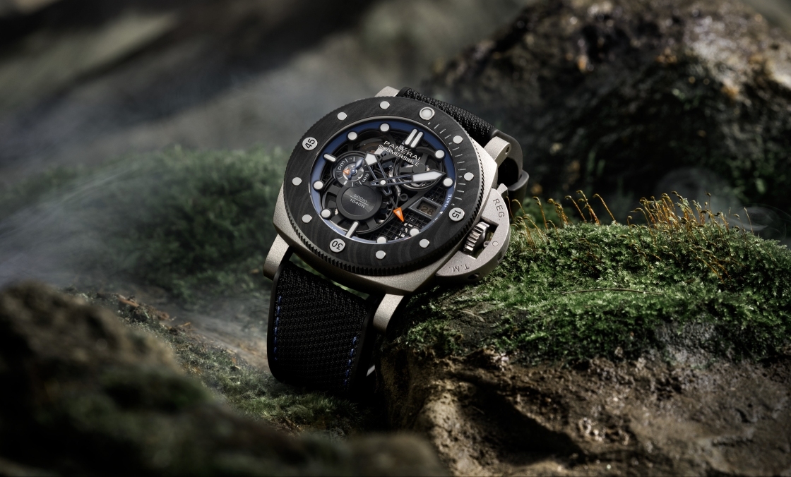 PANERAI - SUBMERSIBLE - PAM01670 - 戴上PAM01670 ,探索不丹|Panerai Submersible GMT Mike Horn鈦金屬體驗版腕錶-PAM01670