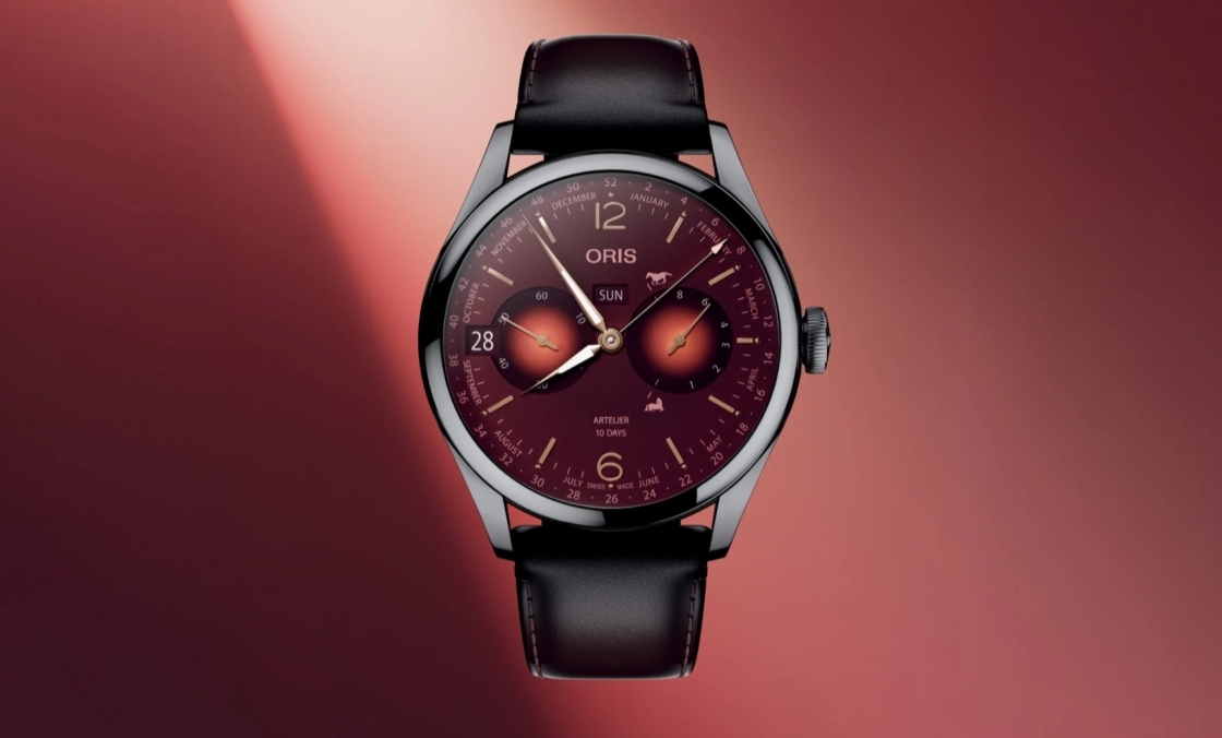 ORIS - ARTELIER - 01 113 7806 4088-Set - ORIS 豪利時發表火馬年限量版腕錶：以深紅錶盤詮釋火馬精神