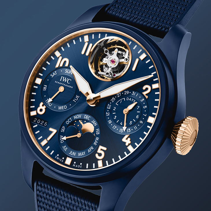 IWC - PILOT - IW504901 - 深藍陶瓷詮釋詩意經典,IWC小王子萬年曆陀飛輪腕錶IW504901限量登場