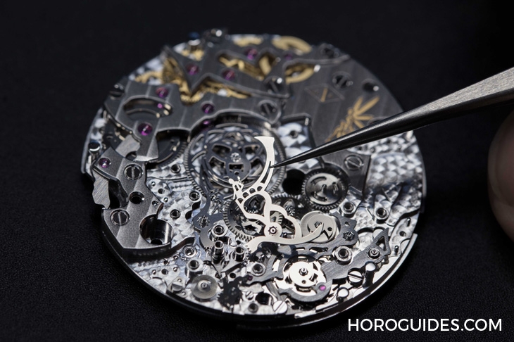 VAN CLEEF & ARPELS - POETIC COMPLICATION - VCARO90000 - 12點，巴黎戀人橋上見｜梵克雅寶為男士打造Midnight Pont des Amoureux腕錶