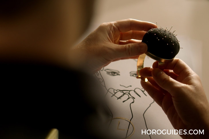 CHANEL - MADEMOISELLE PRIVÉ - H9463 - 直徑55mm的圓,一個充滿CHANEL風格意象的袖珍世界|Mademoiselle Privé Pique-Aiguilles 腕錶系列