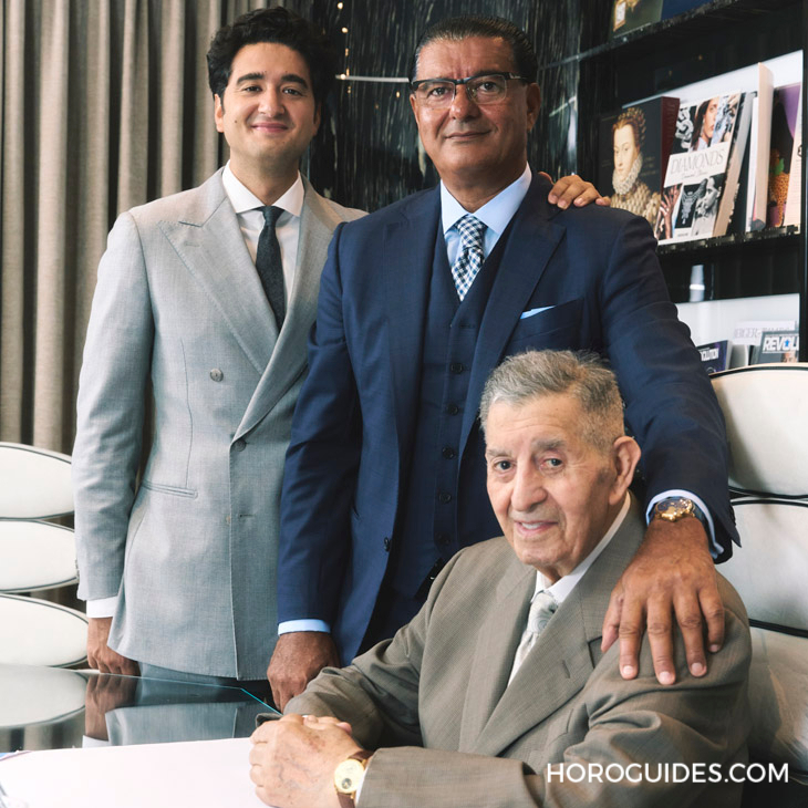 JACOB & CO. - HIGH JEWELRY MASTERPIECES - DT100.40.AA.AA.ABALA - 用最美的克萊因藍，圓一個志向高遠的夢：Jacobs & Co. The World is Yours兩地時間腕錶