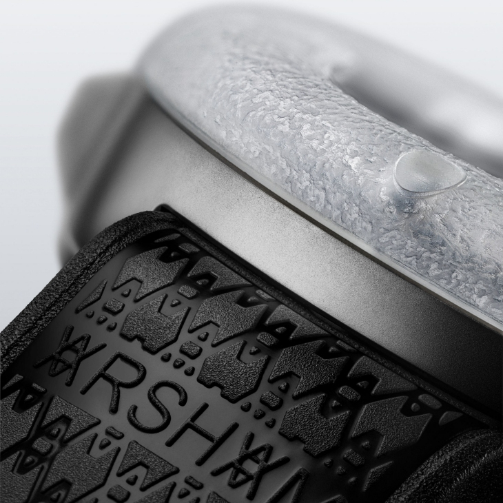 HUBLOT - 流體之美入腕！HUBLOT二度聯手Daniel Arsham打造MP-17 MECA-10 Arsham Splash鈦金藍寶石腕錶