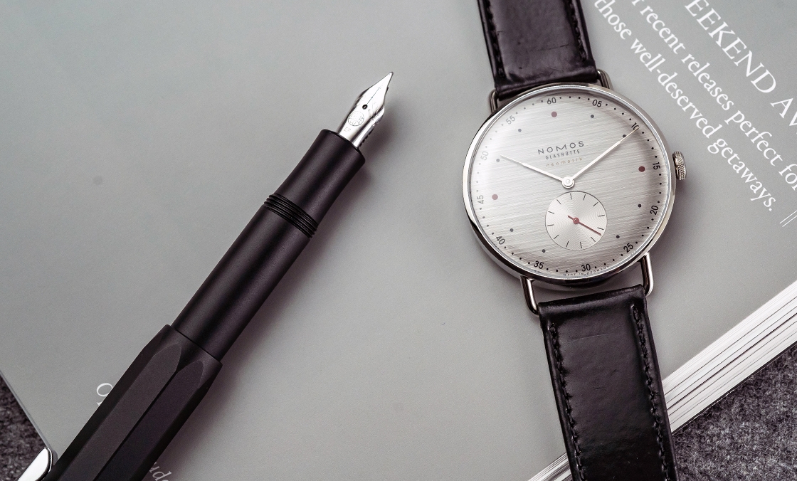 NOMOS - AT WORK - 1114 - 職場選錶,實用至上|NOMOS Slivercut面盤的洗鍊魅力