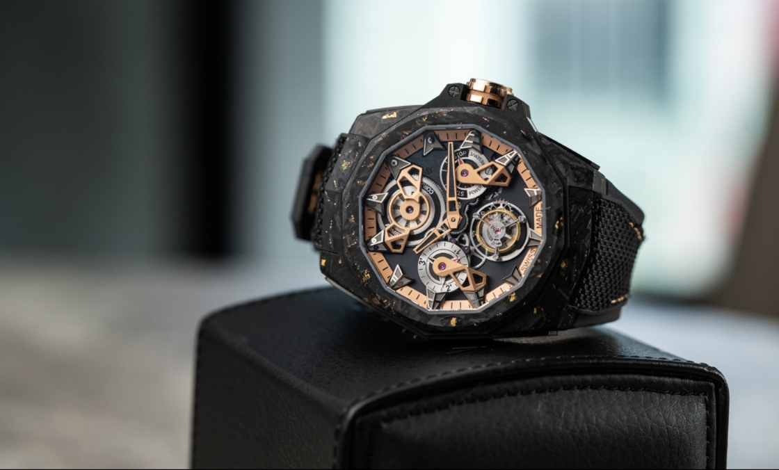 CORUM - ADMIRAL - A298/04277 - 298.100.46/F249 AD10 - 為這道剛硬厚實的輪廓，撒金｜Corum Admiral 45海軍上將飛行陀飛輪鏤空自動腕錶