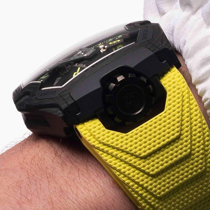 URWERK - SATELLITE - UR-230 Black Star - 黑星降臨：URWERK UR-230「Black Star」寫下系列最終篇章