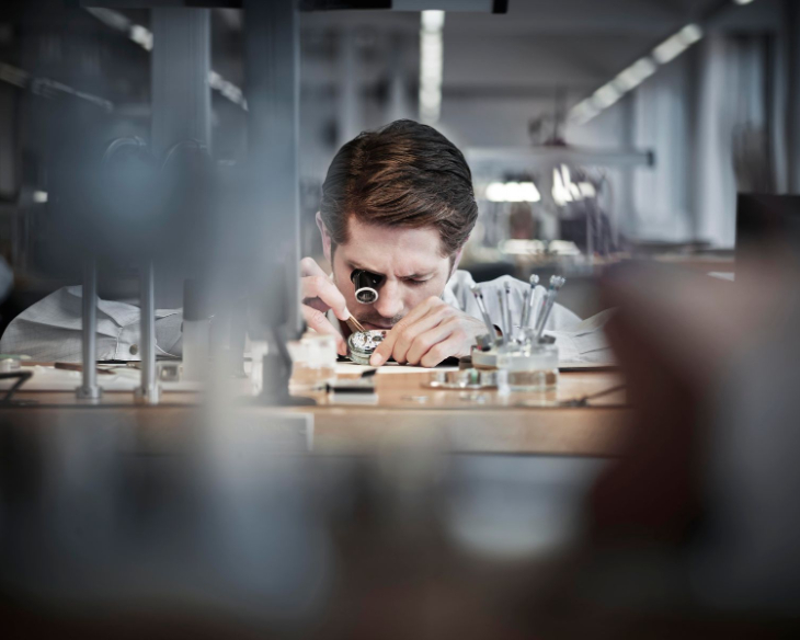 IWC - INGENIEUR - IW328908 - 親訪IWC沙夫豪森:走進機芯背後的真實世界