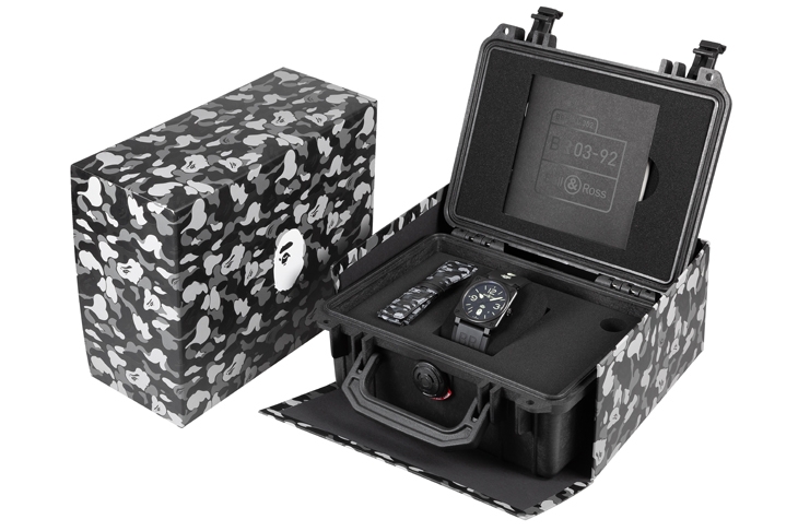 BELL & ROSS - INSTRUMENTS - BR0392-BAPE-GN-CE - 史上最迷彩的雙品牌聯名！BELL & ROSS與BAPE首度跨界合作