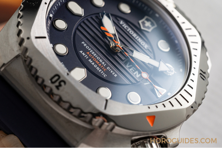 VICTORINOX - DIVE PRO - 241996 - VICTORINOX Dive Pro 純正瑞士血統的型格專業潛水腕錶