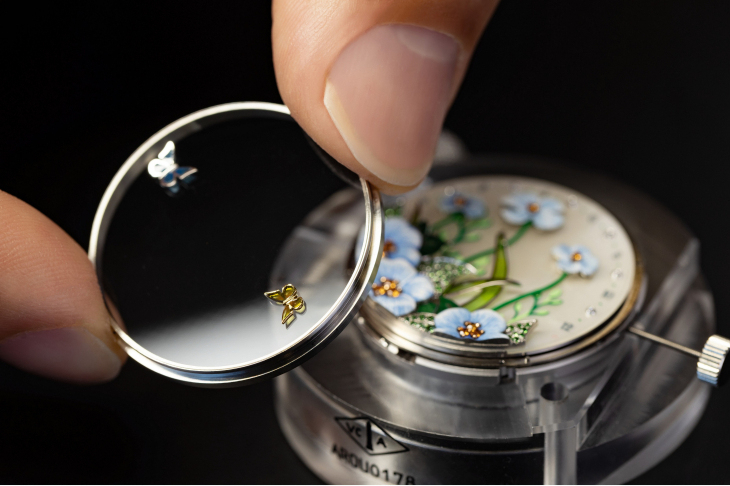 VAN CLEEF & ARPELS - POETIC COMPLICATION - VCARPERV00 - 與樊慰慈教授一起探索 梵克雅寶「詩意複雜功能」的奧祕