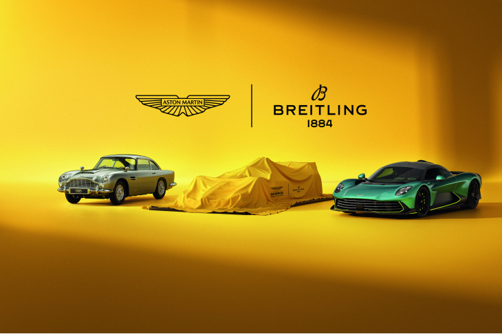 BREITLING - NAVITIMER - EB01381A1B1X1 - 時間與速度的巔峰會師 百年靈攜手Aston Martin推出Navitimer B01 Chronograph 43 Aston Martin Aramco Formula One™ Team聯名腕錶