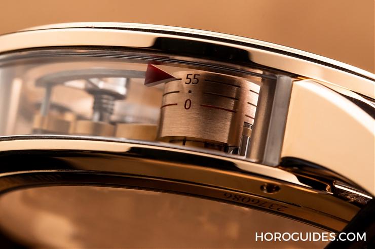 CORUM - LAB 02 - Z300/03999 - 實驗，開始！Corum前衛大作誕生：Lab 01與Lab 02腕錶