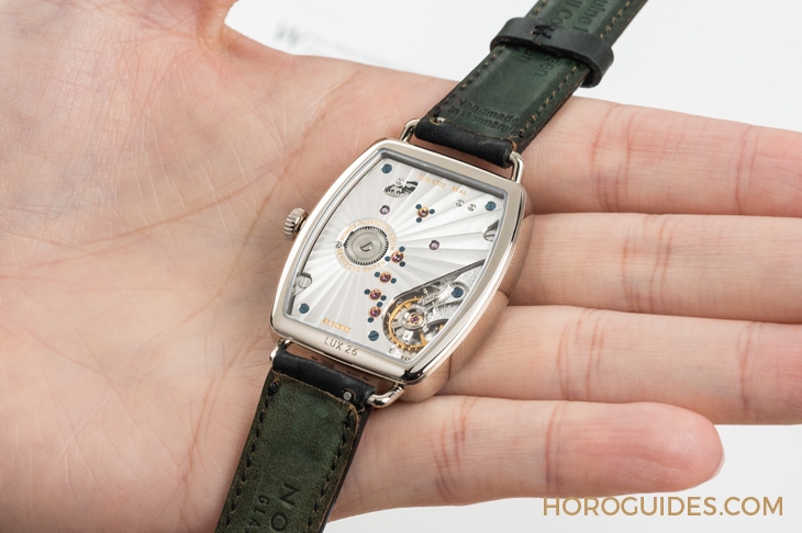 NOMOS - GOLDEN - 920 - NOMOS Lux白金腕錶,一種讓人意猶未盡的氣質美學