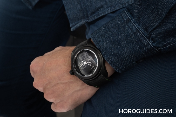 CORUM - BUBBLE - L082/04270 - 大膽狂放！泡泡裡的幽冥綠光｜Corum Bubble X Ray自動腕錶