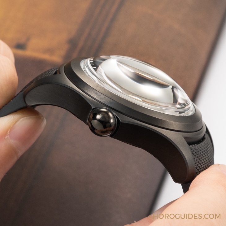 CORUM - BUBBLE - L082/04270 - 大膽狂放！泡泡裡的幽冥綠光｜Corum Bubble X Ray自動腕錶