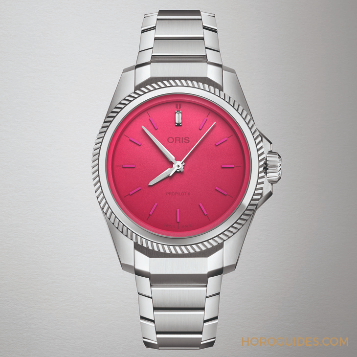 ORIS - PROPILOT - 01 531 7796 4158-07 8 17 05LC - 想追的來！華麗巨星Miss Piggy和你捉迷藏｜Oris ProPilot X Miss Piggy特別版腕錶
