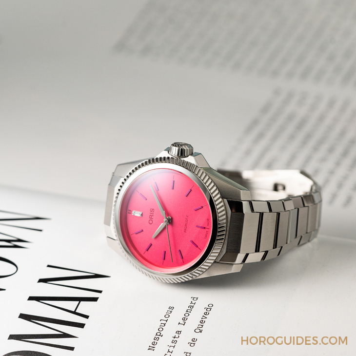 ORIS - PROPILOT - 01 531 7796 4158-07 8 17 05LC - 想追的來！華麗巨星Miss Piggy和你捉迷藏｜Oris ProPilot X Miss Piggy特別版腕錶