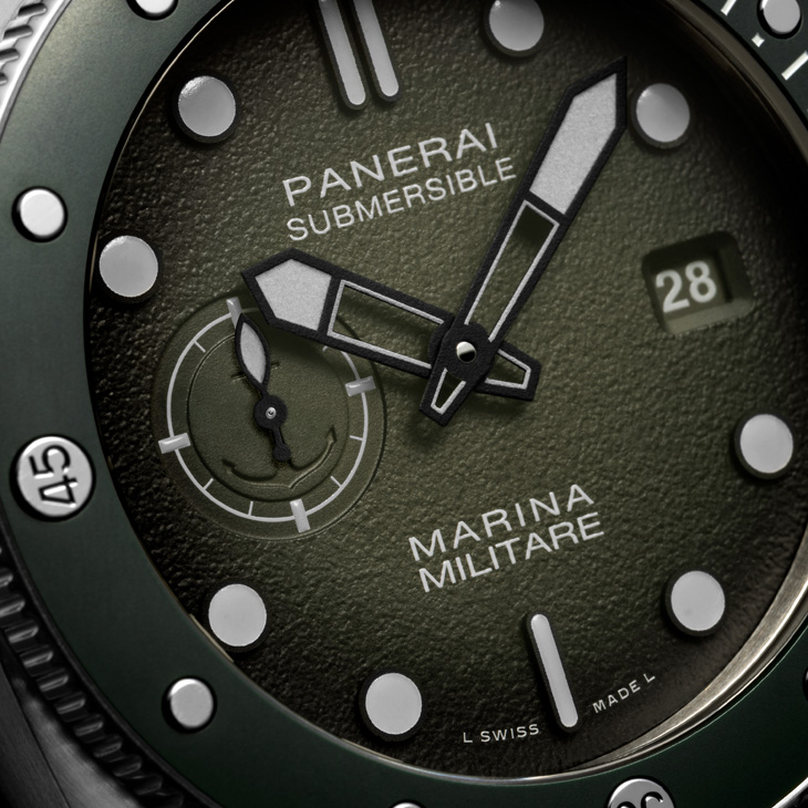 PANERAI - SUBMERSIBLE - PAM01697 - 軍事本色，與義大利海軍航空隊同行｜PANERAI Submersible Marina Militare系列PAM01697、PAM01698