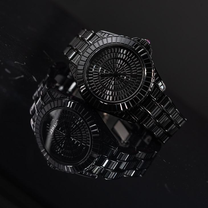 CHANEL - J12 - （Mademoiselle J12 Blush Caliber 12.1機芯38毫米腕錶） - 以粉紅色調為腕錶上妝：CHANEL BLUSH限定腕錶系列，彩妝美學與高級製錶的交會