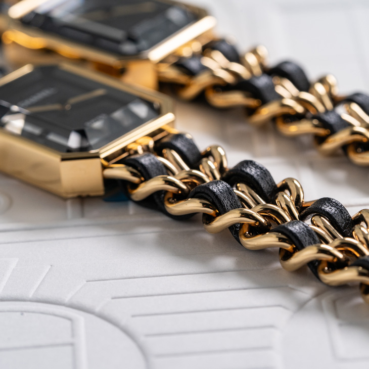 CHANEL - PREMIÈRE - H6951 - CHANEL Première：自由的模樣