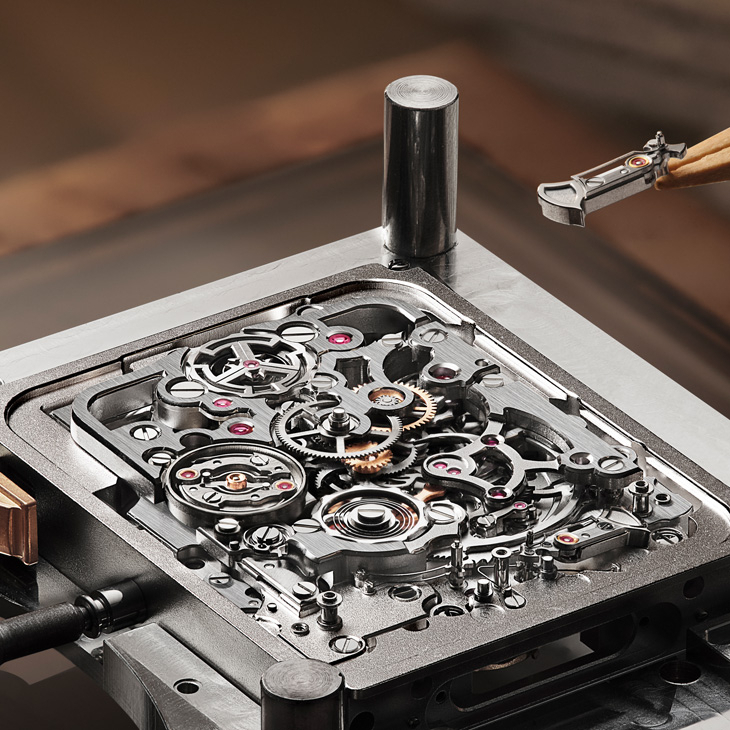 JAEGER-LECOULTRE - REVERSO - Q39434E1 - 翻轉之間，機械結構與珍稀工藝的登峰交會：積家Reverso高複雜旗艦級腕錶