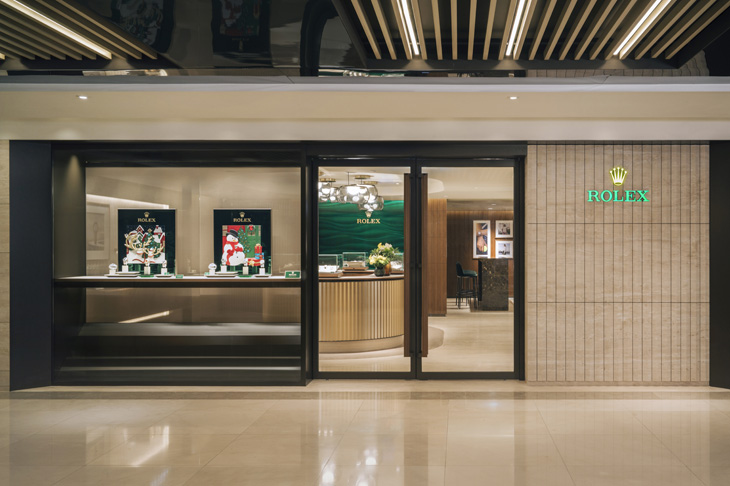 ROLEX - 三角坑紋、日期窗凸透鏡，勞迷一看就懂的空間巧思｜勞力士台北麗晶精品專門店全新開幕