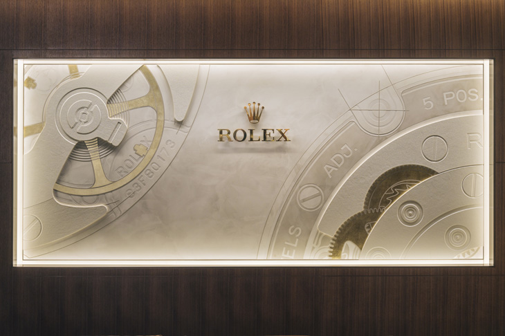 ROLEX - 三角坑紋、日期窗凸透鏡，勞迷一看就懂的空間巧思｜勞力士台北麗晶精品專門店全新開幕