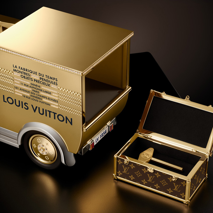LOUIS VUITTON - 精湛工藝 - (LOUIS VUITTON CAMIONNETTE) - 連胎紋都是「LV」的復古小貨車|Louis Vuitton Camionnette座鐘