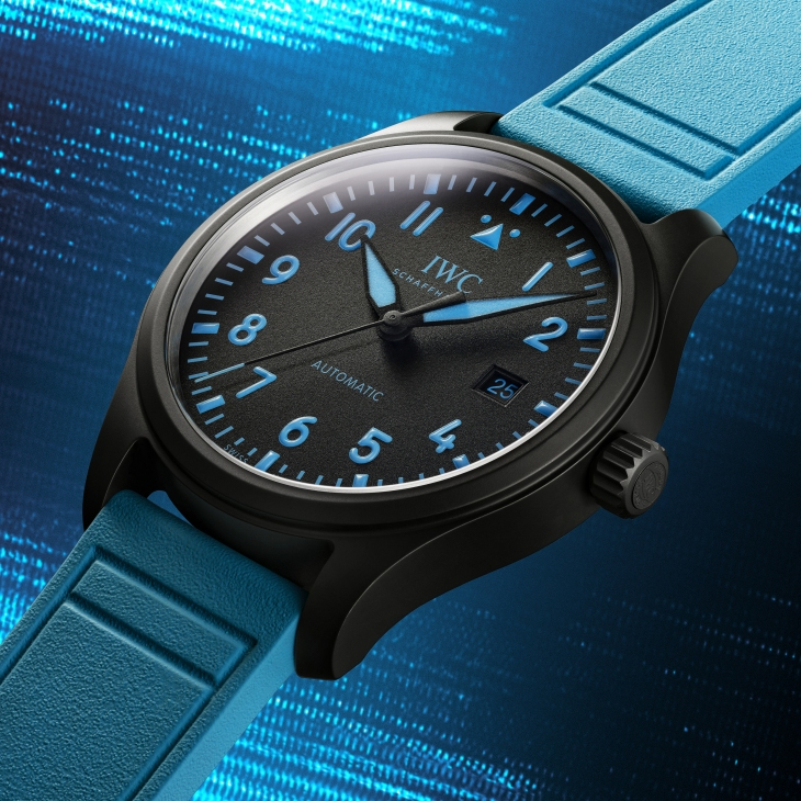 IWC - PILOT - IW389411 - IWC聯手George Russell打造限量飛行員腕錶,致敬F1賽道精神