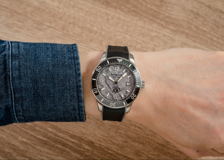 直擊靈魂深處的冰裂紋！萬寶龍1858 Iced Sea運動潛水腕錶 極酷冰岩灰錶盤