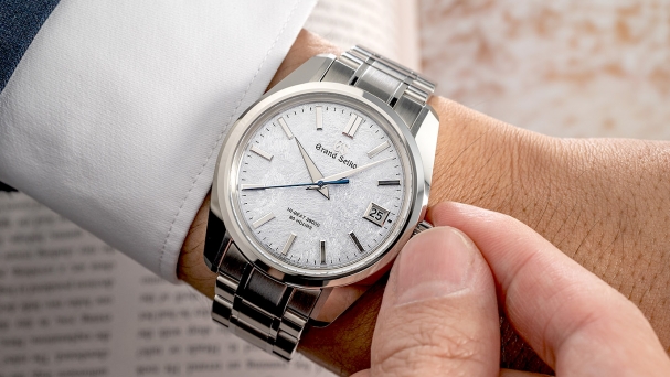 【GS Talks】Grand Seiko絕美冰藍面： 44GS週年紀念錶款SLGH013、SBGY009